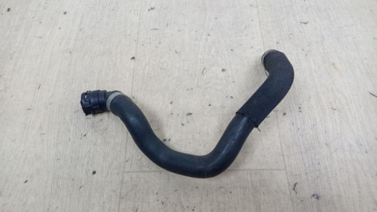 Патрубок радиатора Mercedes-Benz A2068307802 Патрубок радиатора Mercedes-Benz A2068307802 для авто Купить в Магазине