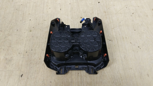 Купить Подстаканник Toyota RAV4 в Магазине