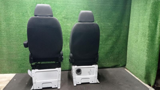 Сиденье переднее Mercedes-Benz Sprinter Купить Салон (комплект сидений) Mercedes-Benz Sprinter в Магазине