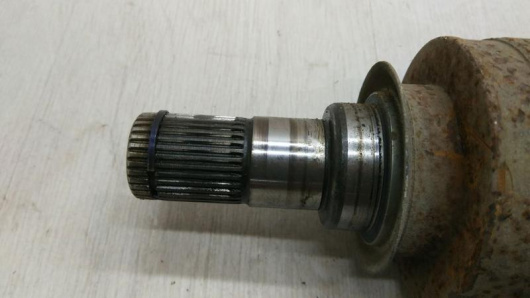 Полуось задняя правая Jeep Grand Cherokee для авто купить в Магазине