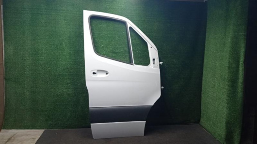 Дверь передняя правая Mercedes-Benz Sprinter Купить Дверь передняя правая Mercedes-Benz Sprinter в Магазине