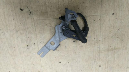 Датчик положения кузова правый Mercedes-Benz A0009053713 Датчик положения кузова правый Mercedes-Benz A0009053713 Купить в Магазине ssavto