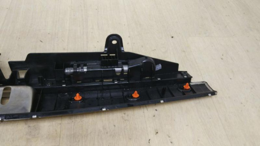 Накладка внутренняя на заднюю панель кузова Mercedes-Benz E213 / W213 / S213 Купить Накладка внутренняя на заднюю панель кузова Mercedes-Benz E213 / W213 / S213 в Магазине