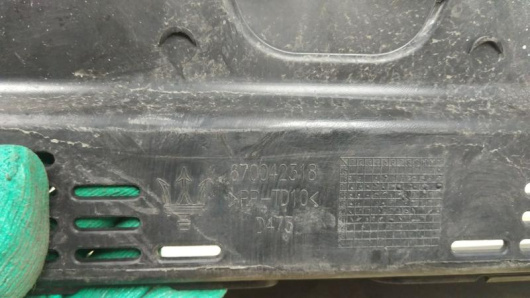 Купить Планка под капот Maserati 670042318 в Магазине