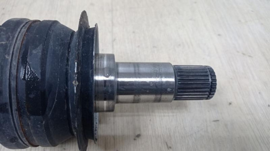 Полуось задняя правая Mercedes-Benz A2063507000 для авто купить в Магазине