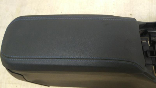 Подлокотник BMW 1 / F40 Купить Подлокотник BMW 1 / F40 в Магазине