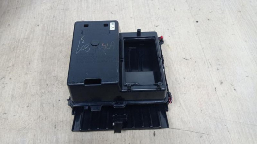 Бардачок Lexus 5889048100 Купить Бардачок Lexus 5889048100 в Магазине