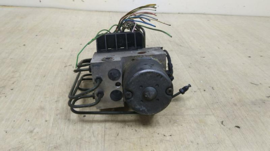 Блок ABS Volkswagen 7D061411D для авто Купить в Магазине