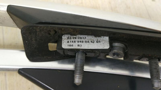 Купить Дуги на крышу (рейлинги) Mercedes-Benz A1668900393 в Магазине