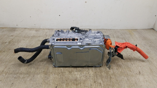 Инвертор Toyota RAV4 для авто купить в Магазине