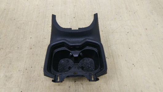 Купить Подстаканник Toyota RAV4 в Магазине