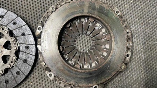 Комплект сцепления Kia 4110024600 Комплект сцепления Kia 4110024600 для авто купить в Магазине