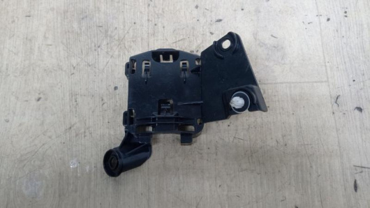 Кронштейн крепления датчика мертвых зон Lexus 8817148020 Купить Кронштейн крепления датчика мертвых зон Lexus 8817148020 в Магазине