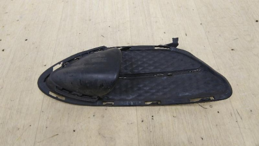 Заглушка (решетка) в бампер передний справа Mercedes-Benz E212 / W212 Купить Заглушка (решетка) в бампер передний справа Mercedes-Benz E212 / W212 в Магазине