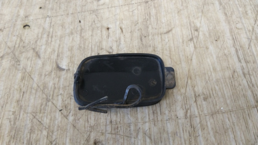 Купить Заглушка (решетка) в бампер задний Audi Q7 в Магазине