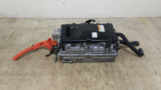 Инвертор Toyota RAV4 для авто купить в Магазине