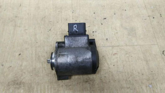 Моторчик блокировки заднего моста правый BMW X5 / F15 Моторчик блокировки заднего моста BMW X5 / F15 Купить в Магазине ssavto