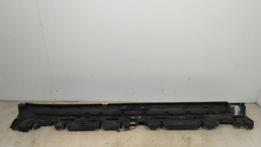 Подножка Mercedes-Benz W167 А1676900304 Купить Порог правый Mercedes-Benz A1676900304 в Магазине