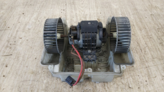 Моторчик печки Mercedes-Benz S221 / W221 Моторчик печки Mercedes-Benz S221 / W221 для авто купить в Магазине