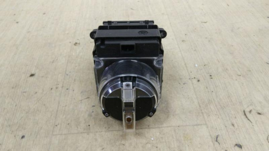 Блок клапанов пневмоподвески Land Rover JK6214B596CD для авто Купить в Магазине