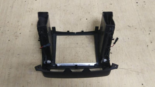 Пластик салона Maserati 06701632420 Купить Пластик салона Maserati 06701632420 в Магазине