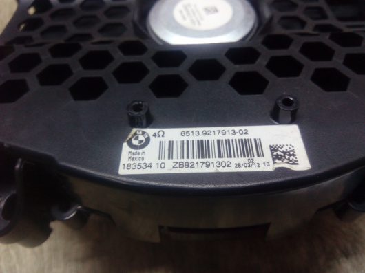 Сабвуфер BMW X5 / E70 / X3 / F25 Купить Сабвуфер BMW X5 / E70 / X3 / F25 в Магазине