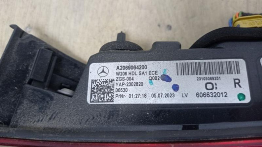 Фонарь крышки багажника правый Mercedes-Benz A2069064200 для авто Купить в Магазине