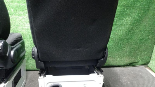 Сиденье переднее Mercedes-Benz Sprinter Купить Салон (комплект сидений) Mercedes-Benz Sprinter в Магазине