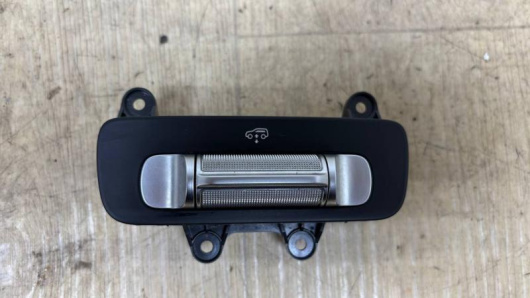 Пульт управления пневмоподвеской Mercedes-Benz A1679053702 для авто Купить в Магазине