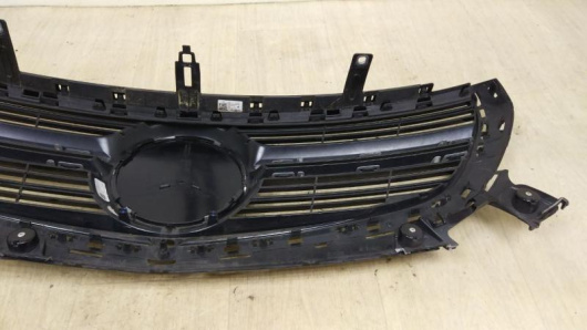 Купить Решетка радиатора Mercedes-Benz EQC в Магазине