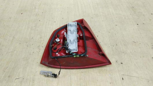 Фонарь задний правый Skoda 1Z5945112A для авто Купить в Магазине